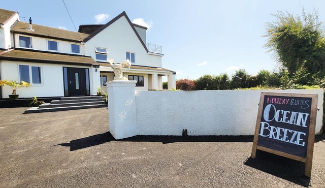 Gower Hideaway - 3 Bed Apartment - Ocean Breeze