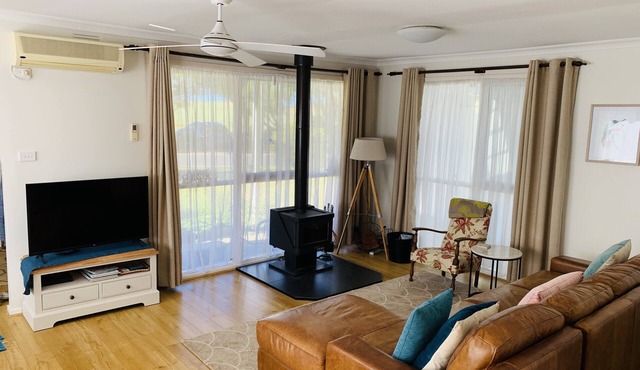 Gozo Cottage, Two min stroll to the Sea