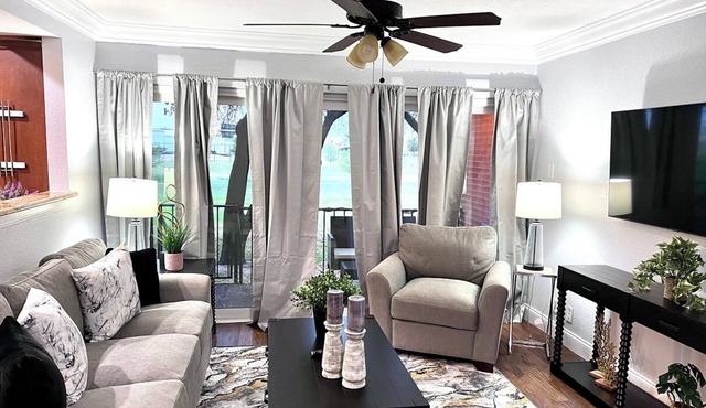 GP22B –World Cup Stay - 10min to AT&T - Sleeps 4 - Free Parking