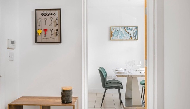 Grace Bartlett House for 5 with Free Parking for 2