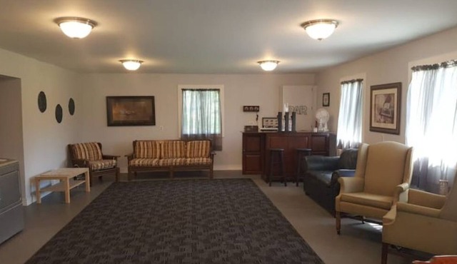 Grace Land on PEI, quiet, private, clean, large 1 bedroom cottage