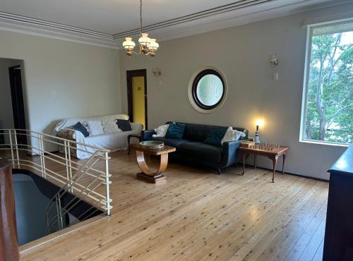 Gracious 1930s Art Deco House