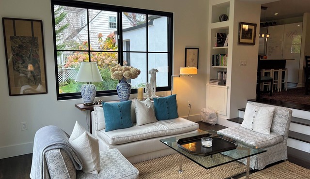 Gracious 5-bedroom house 1 mile from center of Princeton, great outdoor space