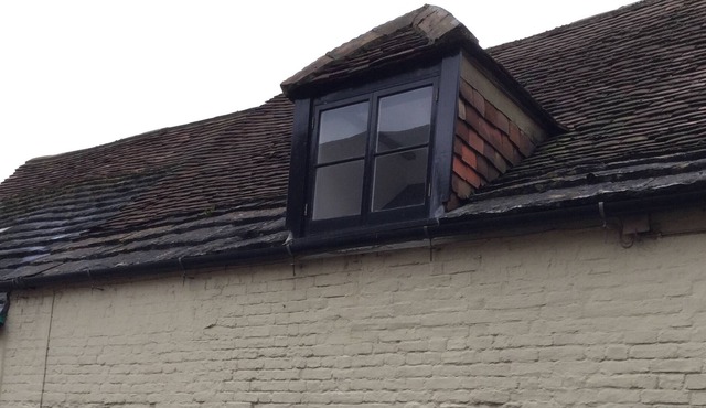 Grade 11 listed cottage