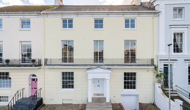 Grade 2 Georgian Townhouse