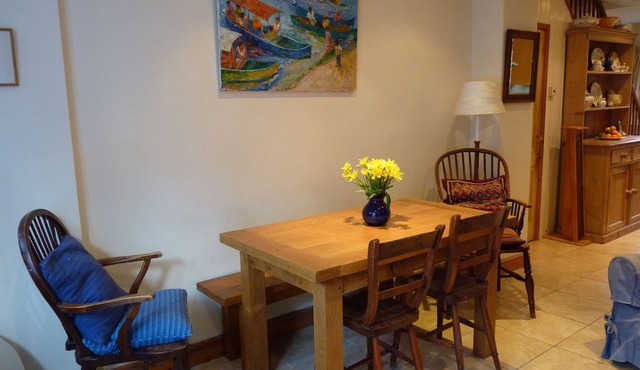 Grade II listed terraced house in Bath, Somerset