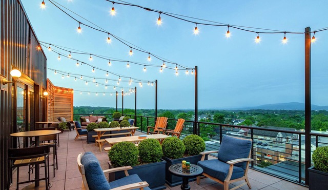 Graduate by Hilton Charlottesville