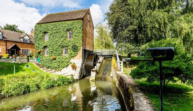 GRAFTON MILL, family friendly, with a garden in Grafton Flyford