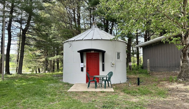 Grain Bin Cottage 11