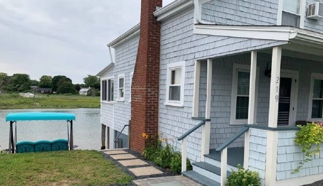 Grama's Beach Cottage