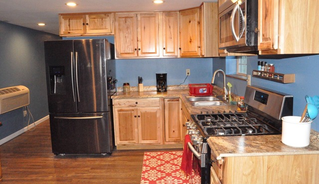 "Grammy's Hideaway" at Wiener Dog Barn Near Attractions