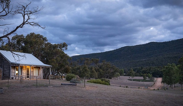 Grampians Pioneer log cabin