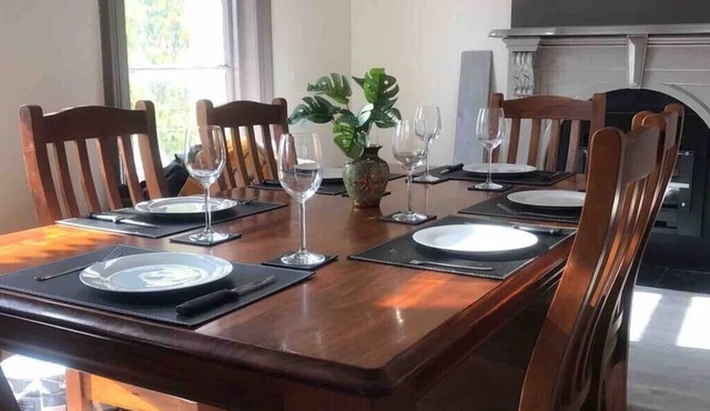 Grampians Views Getaway★Heart of Stawell★CBD★Wifi★Netflix★Parking