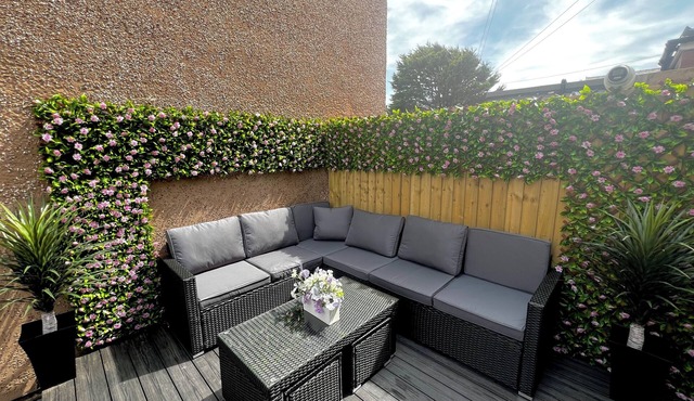 Granada Apartments Holmfield Rd flat 1 ground floor