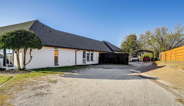 Granbury Studio - 10 Mins From Town + The Lake!