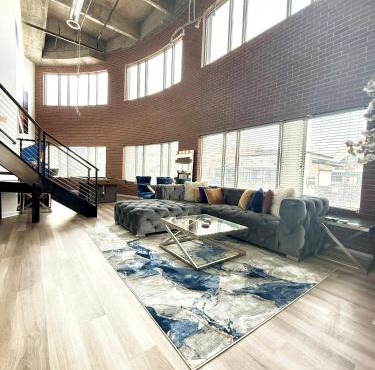Grand 3br loft in Atlantic Station