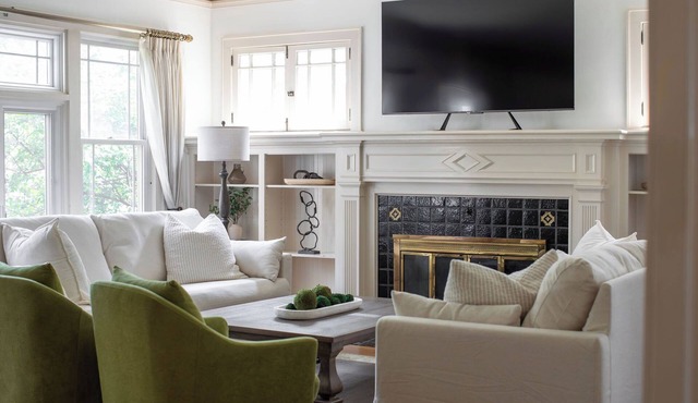 Grand 5BR Victorian, Near Stadiums & Eat St