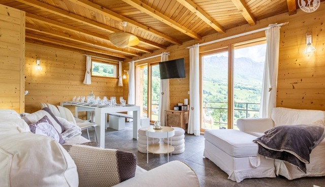 GRAND AIGLE - ALBIEZ MONTROND
