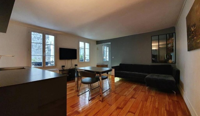 Grand appartement 2 pièces à côté Jardin du Luxembourg