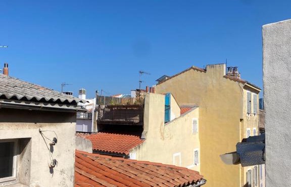 Grand appartement duplex confortable avec terrasse cosy
