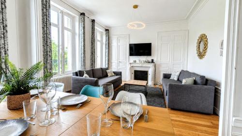 Grand appartement lumineux, séjour spacieux