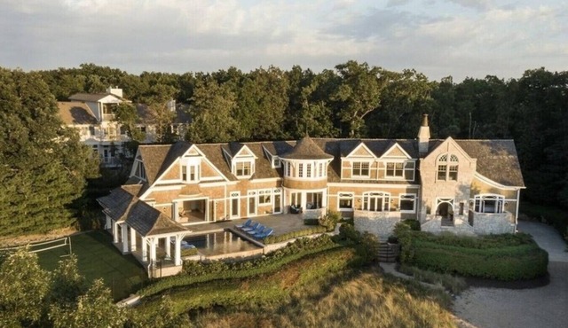 Grand Beach Estate 7BR 5.5 BA Luxury Home Infinity Pool w/Lake Michigan views