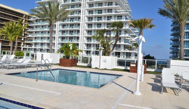 Grand Beach Hotel Surfside West