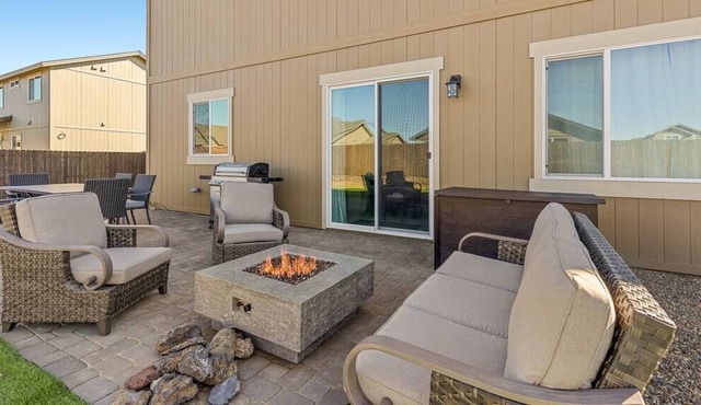 Grand Canyon · New home near~Grand Canyon~Snowbowl~Fire Pit~5bed