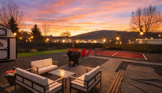 Grand Canyon - Theater - Arcade - Pickleball - Pool Table - Fire Pit - View