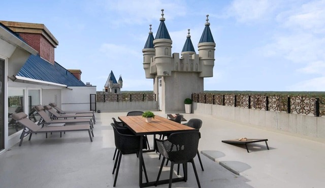 Grand Castle Penthouse—3 Levels of Luxury & Views
