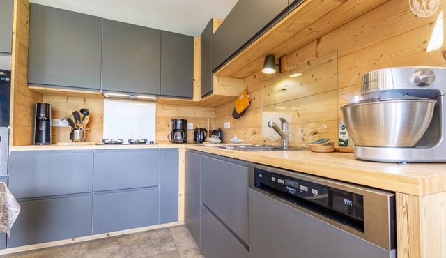 GRAND CERF - ALBIEZ MONTROND