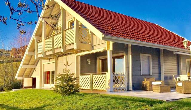 GRAND CHALET 4 étoiles- 9 pers-SAUNA-Vue LAC &montagnes-SKI- wifi-Gérardmer