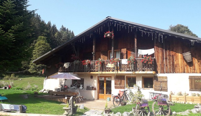 GRAND CHALET OF ALPINE, NATURE .all COMFORT