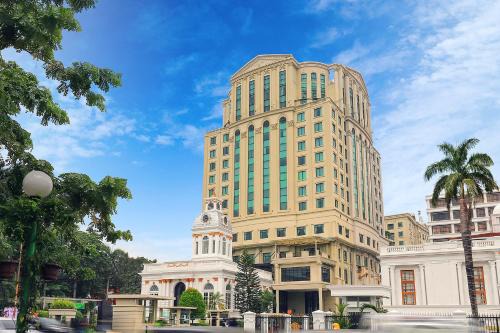 Grand City Hall Hotel & Serviced Residences