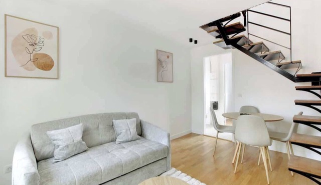 Grand duplex climatisé 2BR - Proche Paris