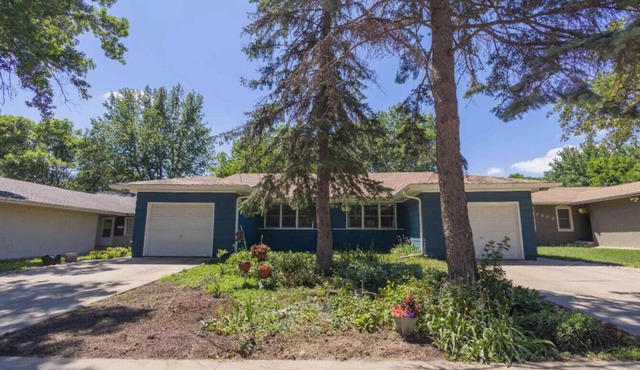 Grand Duplex Blue House