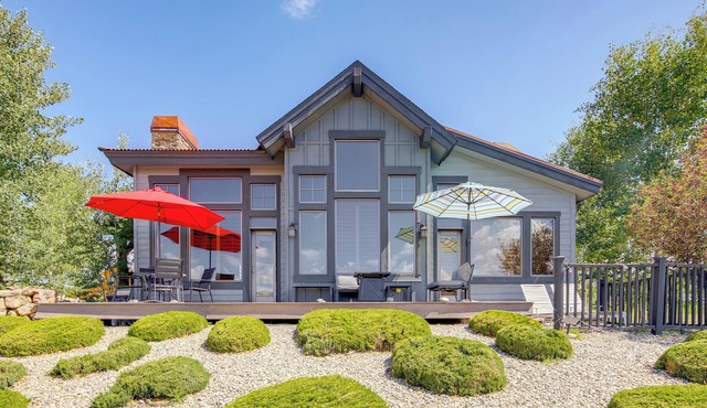 Grand Elk Golf Club On-Site: Mtn-View Home w/Deck