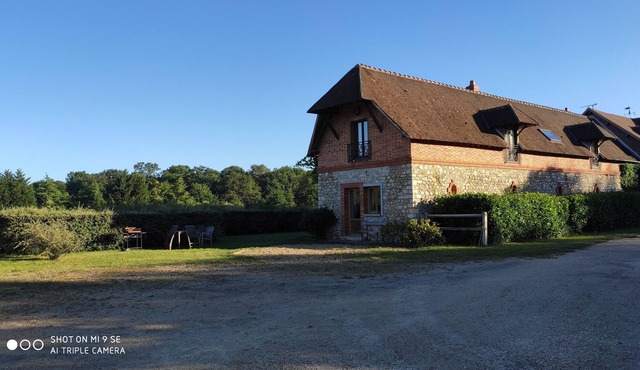 Grand Gîte en Lisière de Forêt