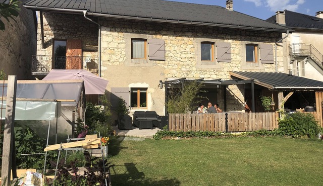 Grand Gîte Nature - Plateau du Retord - 8 Personnes