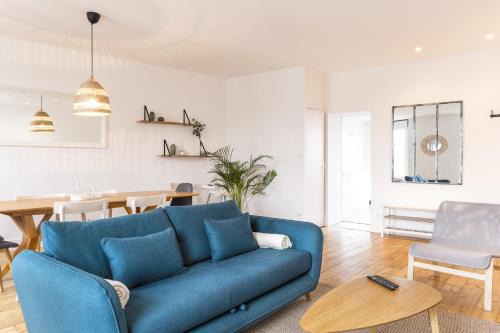 grand gîte terrasse vue Loire et château d'Ancenis