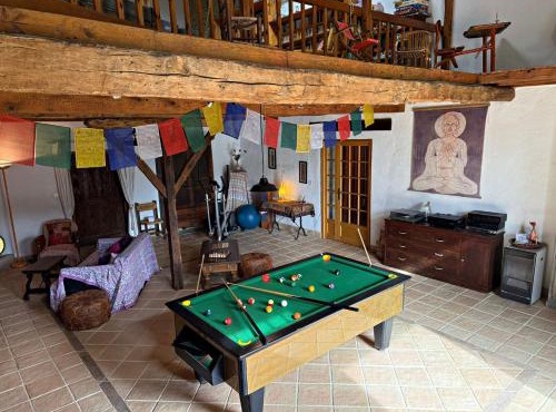 Grand gîte 190 m2 - 3 chambres pour 6 pers avec billard, jardin et barbecue - idéal familles ou 2-3 couples - proche Canal du Midi