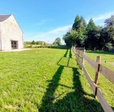 Grand gîte champêtre ! LA SOURCE DE NOS RACINES - CORPS DE FERME AU COEUR DU PARC NATUREL DE L'AVESNOIS