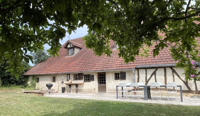 Grand gîte de charme à 10 min de Beaune 11-13 pers