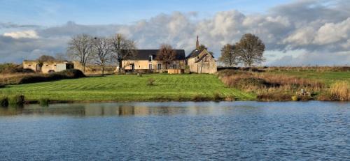Grand Gîte en campagne avec étang