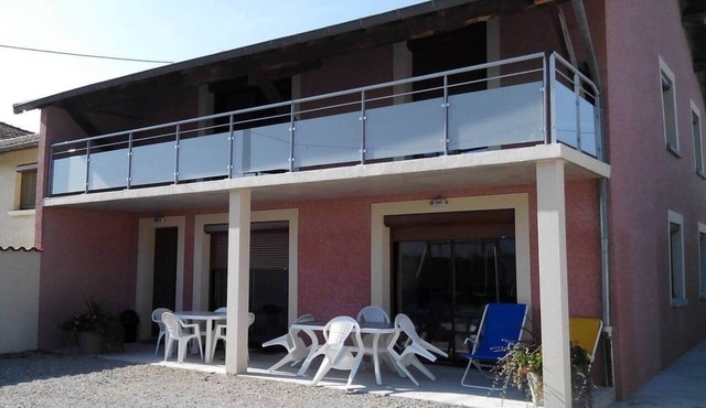 Grand gîte spacieux à la ferme