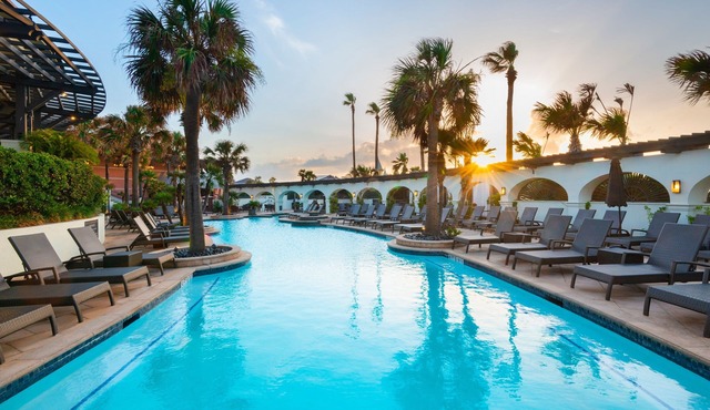 Grand Galvez Resort, Autograph Collection