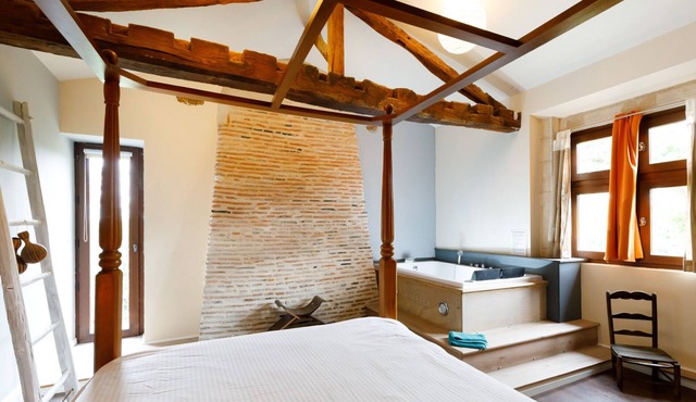 Grand Gite de Groupe à Lacampagne 15 Pers. Calme et Espace.animaux Acceptés!