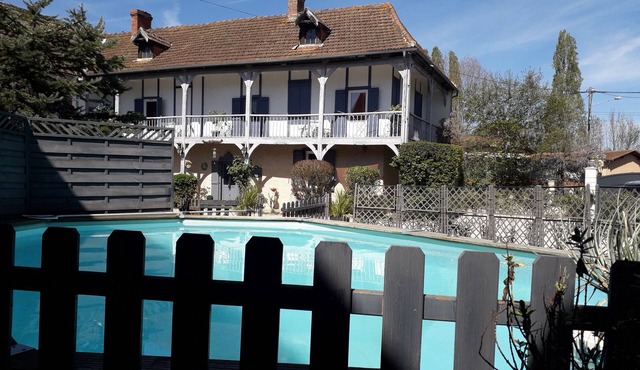 Grand Gite des Mousquetaires Swimming pool Reception and dining room.