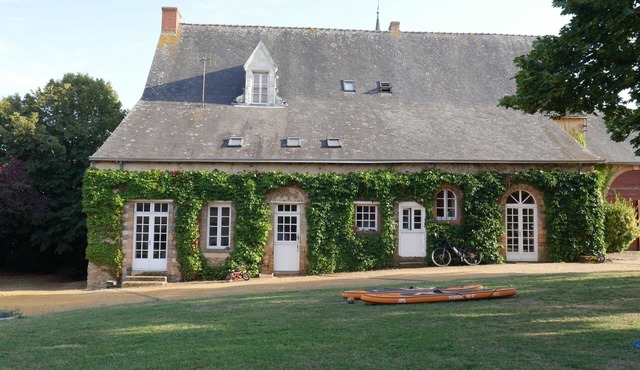 Grand Gite Parcé-Sur-Sarthe (30 beds) -2h15 Paris