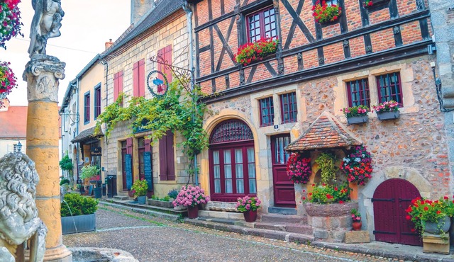 Grand Hôtel de Bourbon-Lancy - Logis - Restaurant et Spa